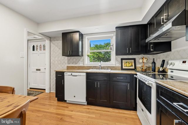 7779 TIVERTON DR, Springfield, VA 22152