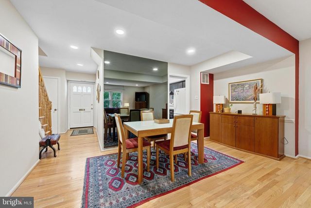 7779 TIVERTON DR, Springfield, VA 22152