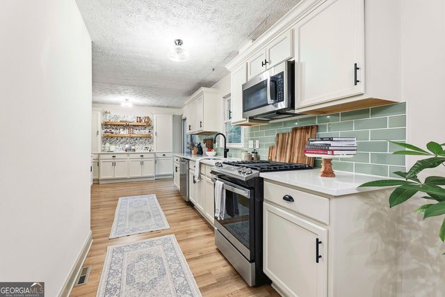 195 Oak Street, Fayetteville, GA 30215