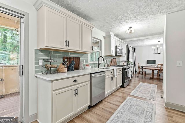 195 Oak Street, Fayetteville, GA 30215