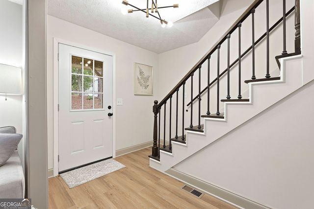 195 Oak Street, Fayetteville, GA 30215