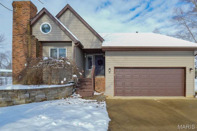 7342 W Main Street, Maryville, IL 62062