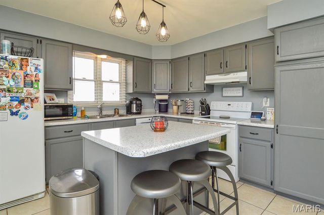 7342 W Main Street, Maryville, IL 62062