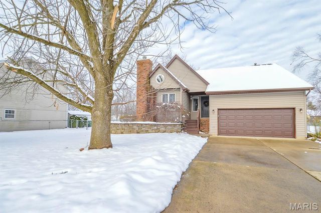 7342 W Main Street, Maryville, IL 62062