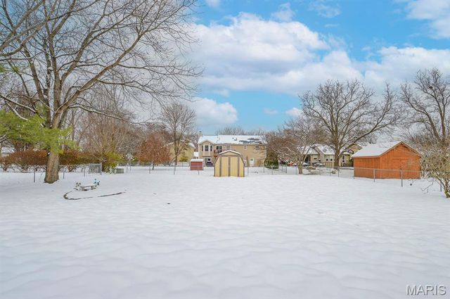 7342 W Main Street, Maryville, IL 62062