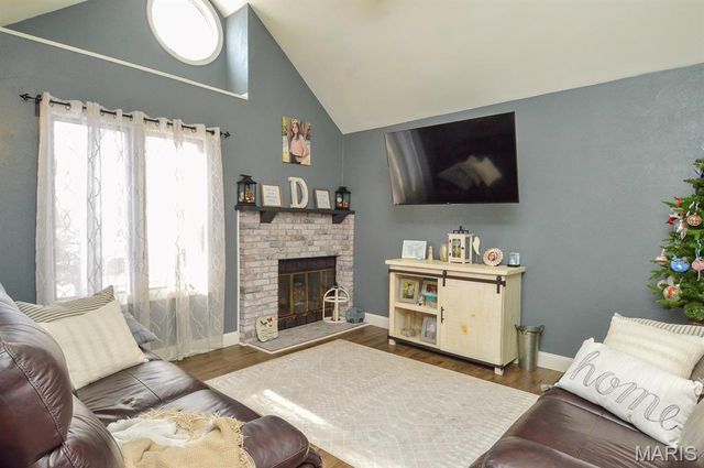 7342 W Main Street, Maryville, IL 62062