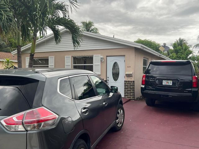 509 SW 10TH Street, Delray Beach, FL 33444