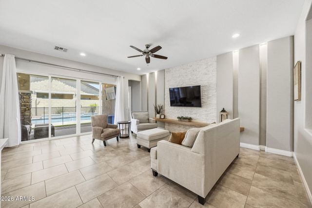 9748 E THEIA Drive, Mesa, AZ 85212
