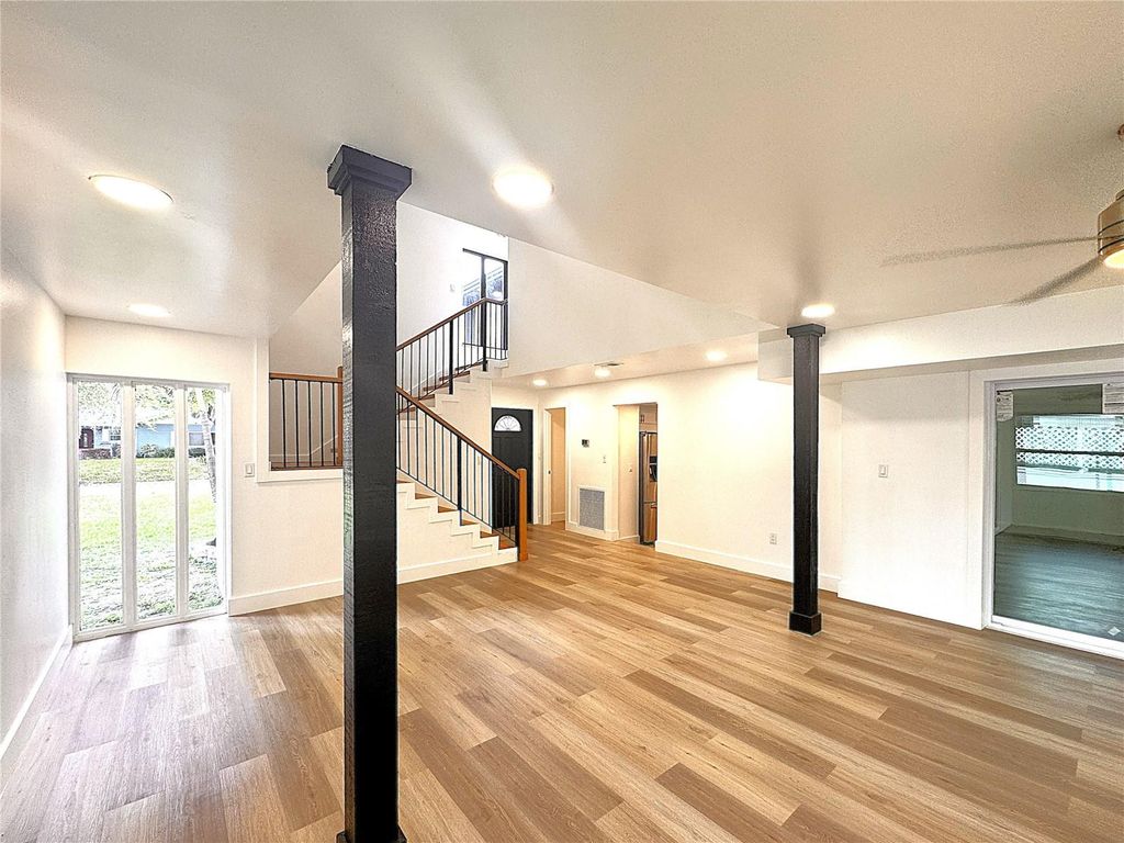 Image 3 of property listing at 14 GLENDALE DRIVE, Kissimmee, FL 34744