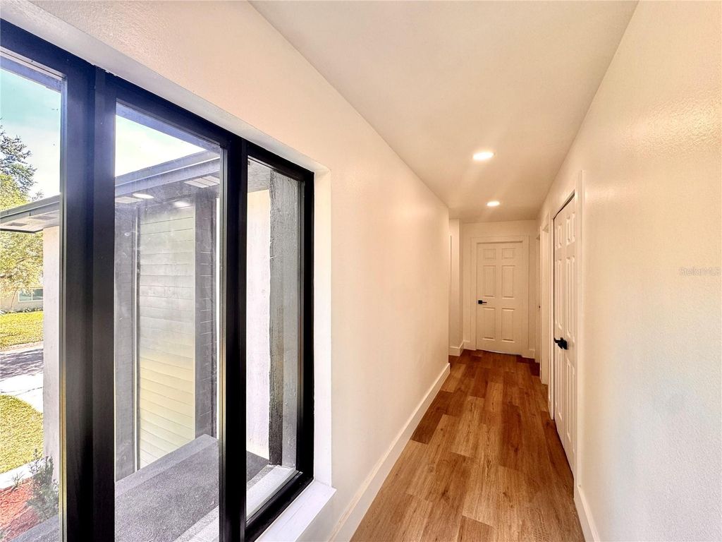 Image 8 of property listing at 14 GLENDALE DRIVE, Kissimmee, FL 34744