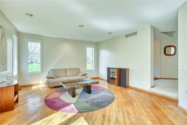 1185 Hidden Valley, Webster, NY 14580