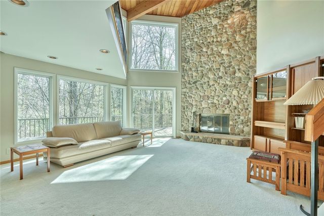 1185 Hidden Valley, Webster, NY 14580