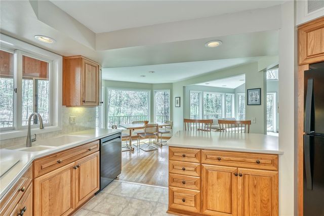 1185 Hidden Valley, Webster, NY 14580