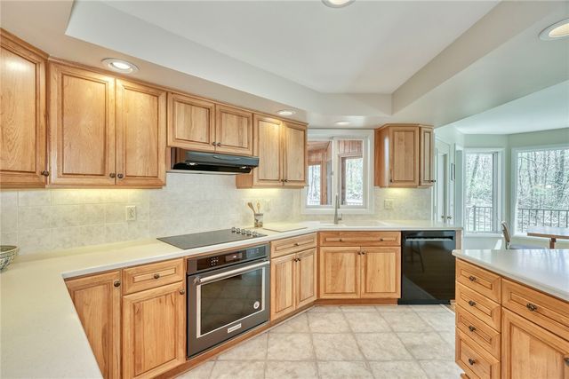 1185 Hidden Valley, Webster, NY 14580