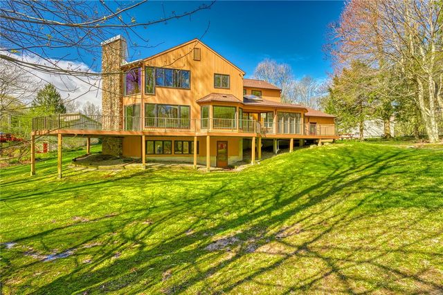 1185 Hidden Valley, Webster, NY 14580