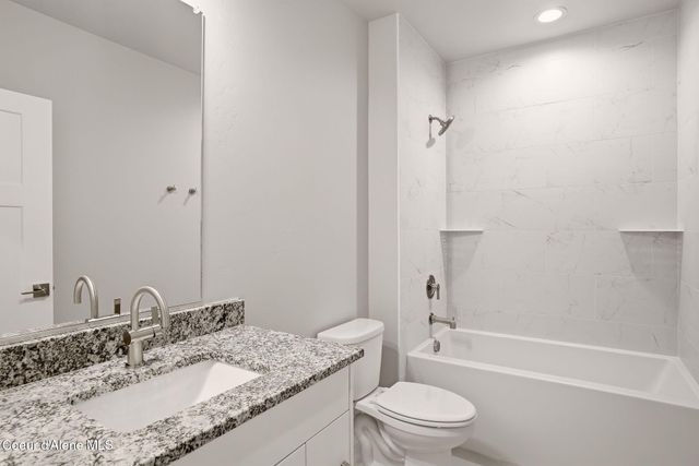 4447 W Hide Away Ln, Coeur D'alene, ID 83815