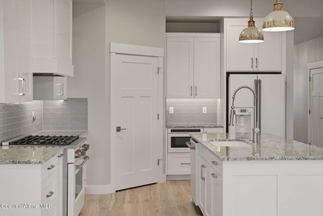 4447 W Hide Away Ln, Coeur D'alene, ID 83815