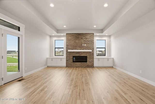 4447 W Hide Away Ln, Coeur D'alene, ID 83815