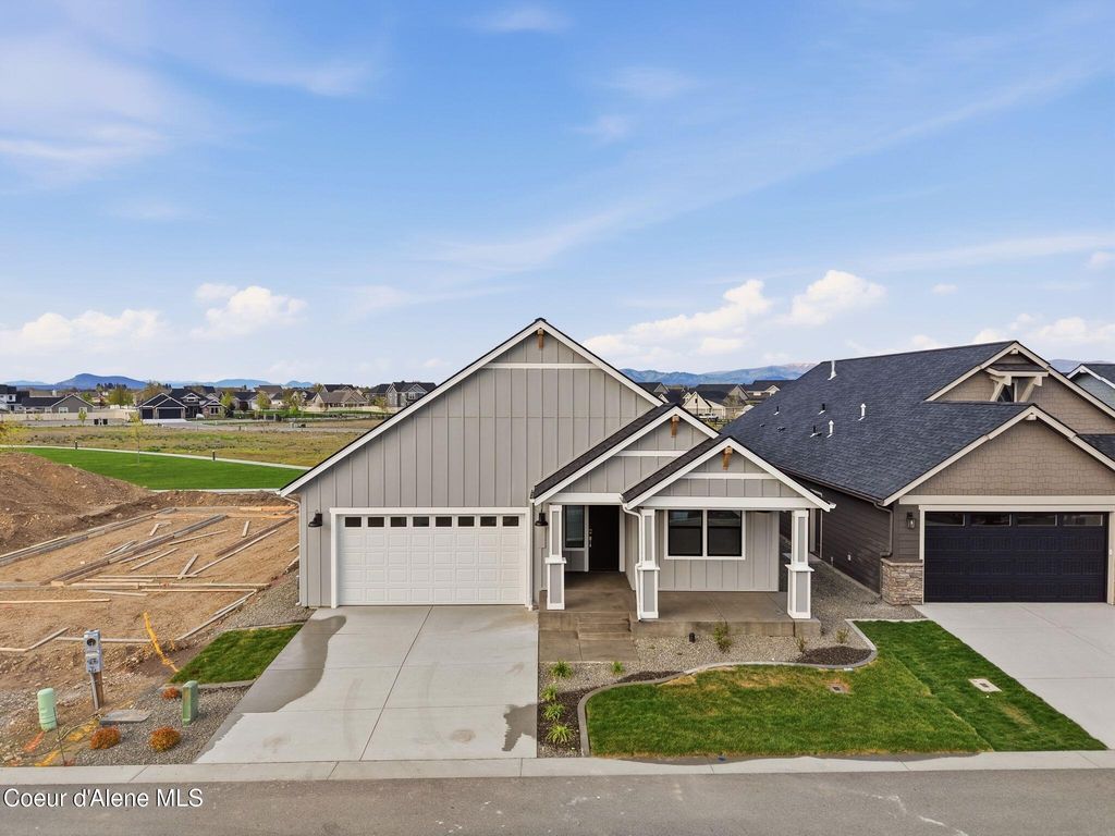 4447 W Hide Away Ln, Coeur D'alene, ID 83815