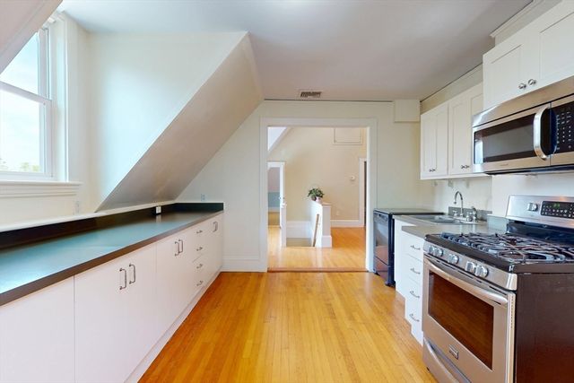 12 Bigelow Circle 3, Boston, MA 02135