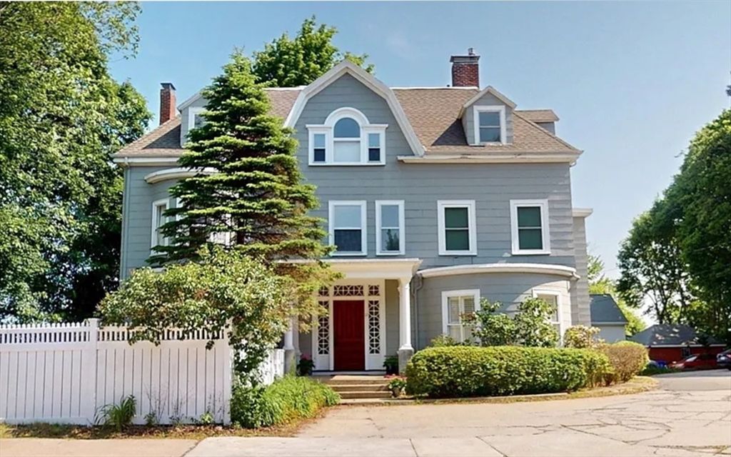 12 Bigelow Circle 3, Boston, MA 02135