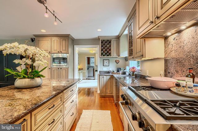 5617 NORTHFIELD RD, Bethesda, MD 20817