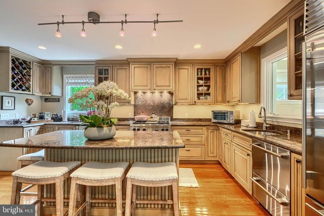 5617 NORTHFIELD RD, Bethesda, MD 20817
