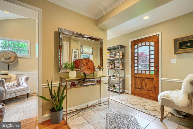 5617 NORTHFIELD RD, Bethesda, MD 20817