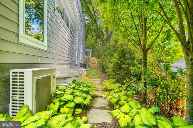 5617 NORTHFIELD RD, Bethesda, MD 20817