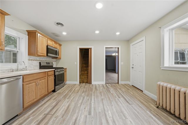 350 East Street, Buffalo, NY 14207