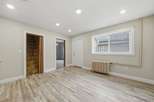 350 East Street, Buffalo, NY 14207