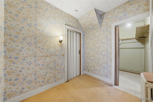 350 East Street, Buffalo, NY 14207