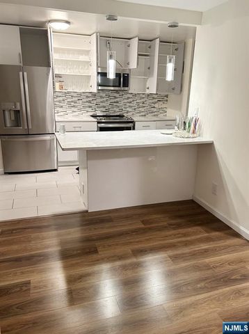 1600 Center Avenue 12C, Fort Lee, NJ 07024