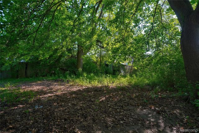 3210 Brownell Boulevard, Flint, MI 48504