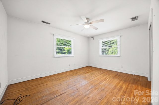 7233 Tuckaseegee Road, Charlotte, NC 28214