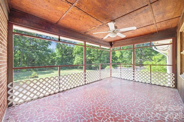 7233 Tuckaseegee Road, Charlotte, NC 28214