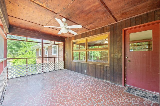 7233 Tuckaseegee Road, Charlotte, NC 28214