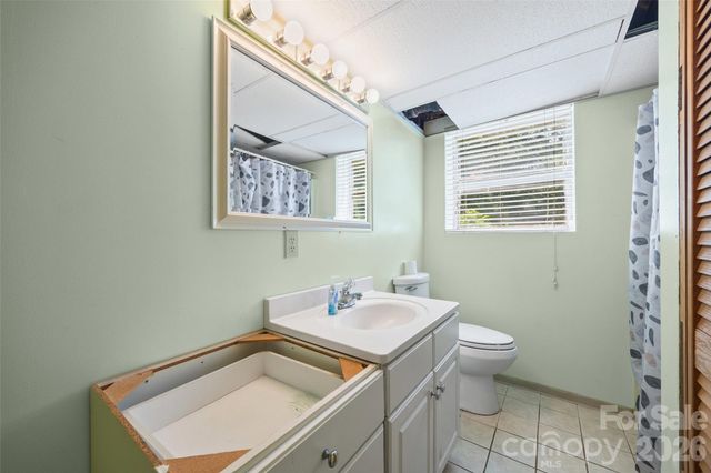 7233 Tuckaseegee Road, Charlotte, NC 28214
