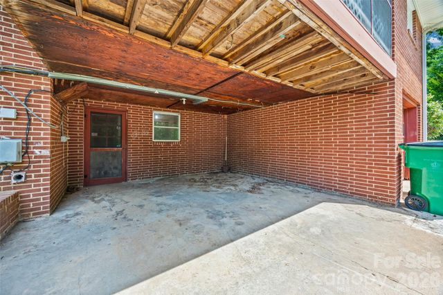 7233 Tuckaseegee Road, Charlotte, NC 28214