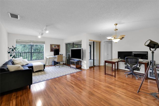 3693 NW 35th St 1688, Coconut Creek, FL 33066