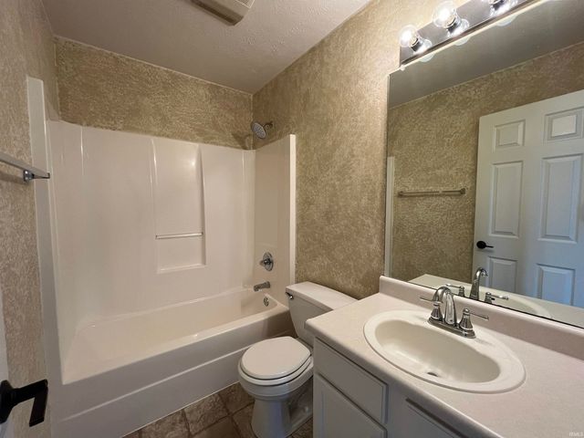 336 E Cardinal Glen Drive, Bloomington, IN 47401