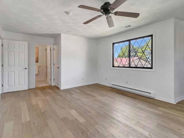 8 Rainbow Pond Dr 5, Walpole, MA 02081
