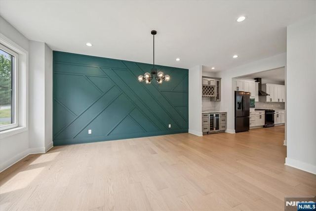 11 Eagles Nest Terrace, West Milford, NJ 07480