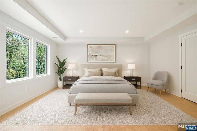 11 Eagles Nest Terrace, West Milford, NJ 07480