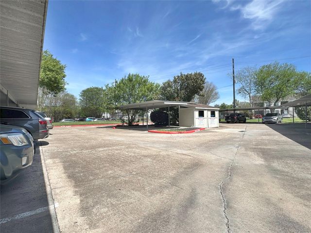 10855 Meadowglen Lane 912, Houston, TX 77042