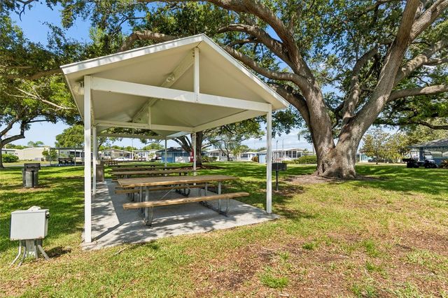 9790 66TH STREET N 252, Pinellas Park, FL 33782