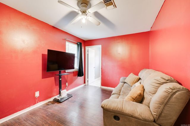 109 Robin Glen Drives, Sherwood, AR 72120