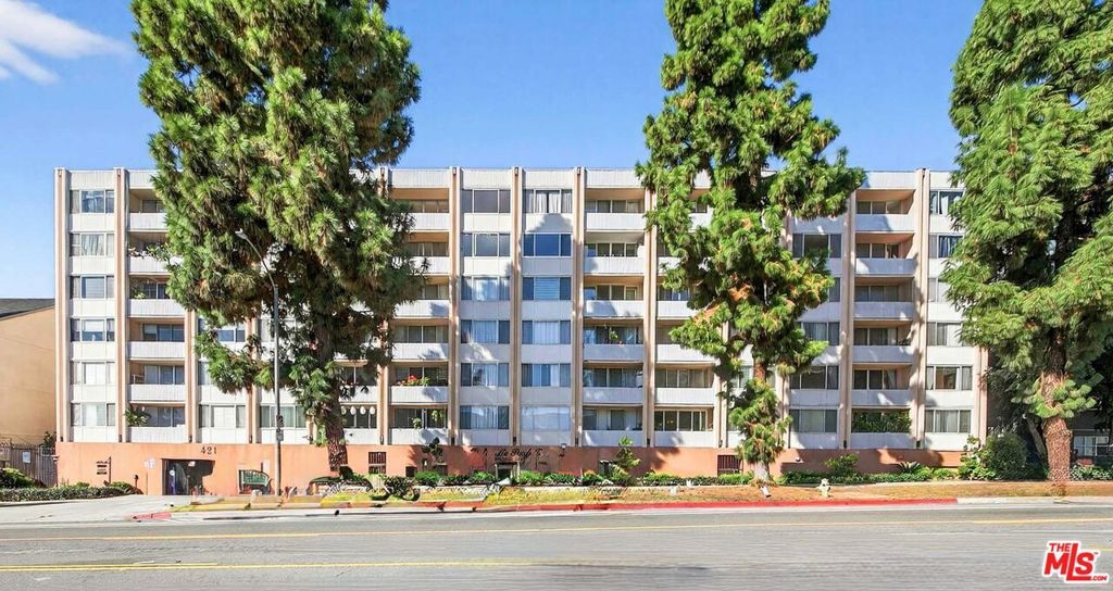 421 S La Fayette Park Place 301, Los Angeles, CA 90057
