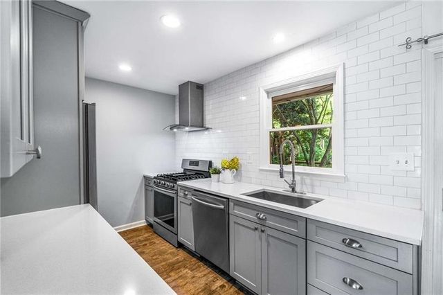 136 Peachtree Memorial NW Drive NC8, Atlanta, GA 30309