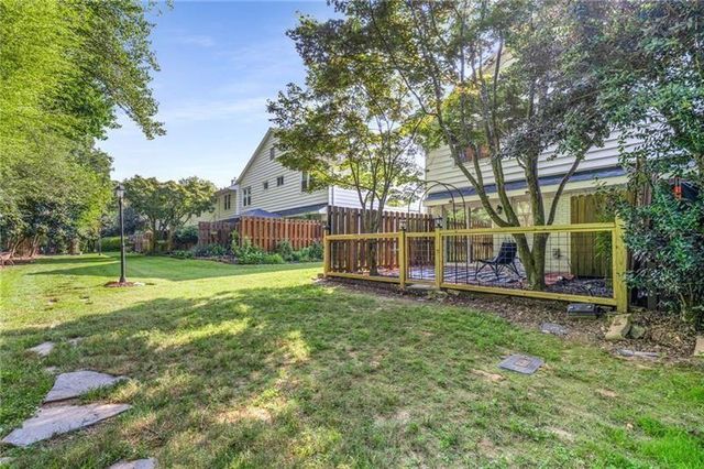 136 Peachtree Memorial NW Drive NC8, Atlanta, GA 30309